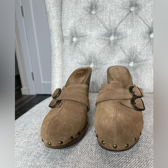 DANA BUCHMAN Heel Mule Clog 9M Womens Tan Suede Leather Studded - Picture 3 of 4